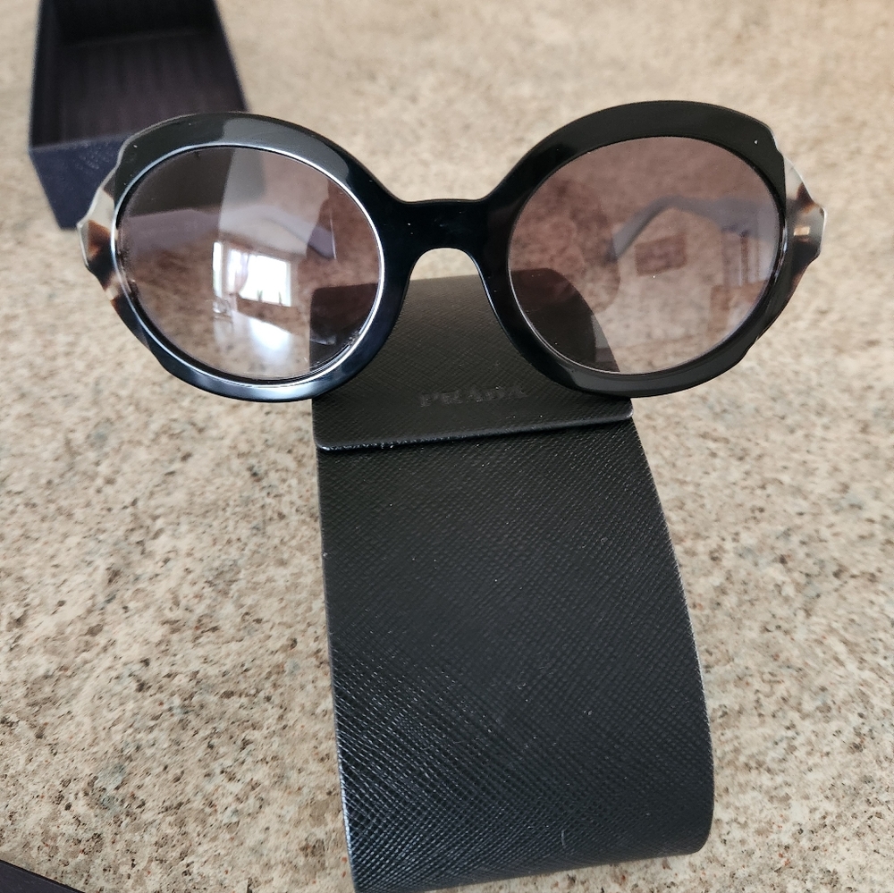 Prada Black and Brown Round Sunglasses